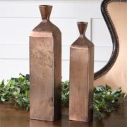 Fizza, Vases