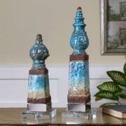 Yaka, Finials, S/2